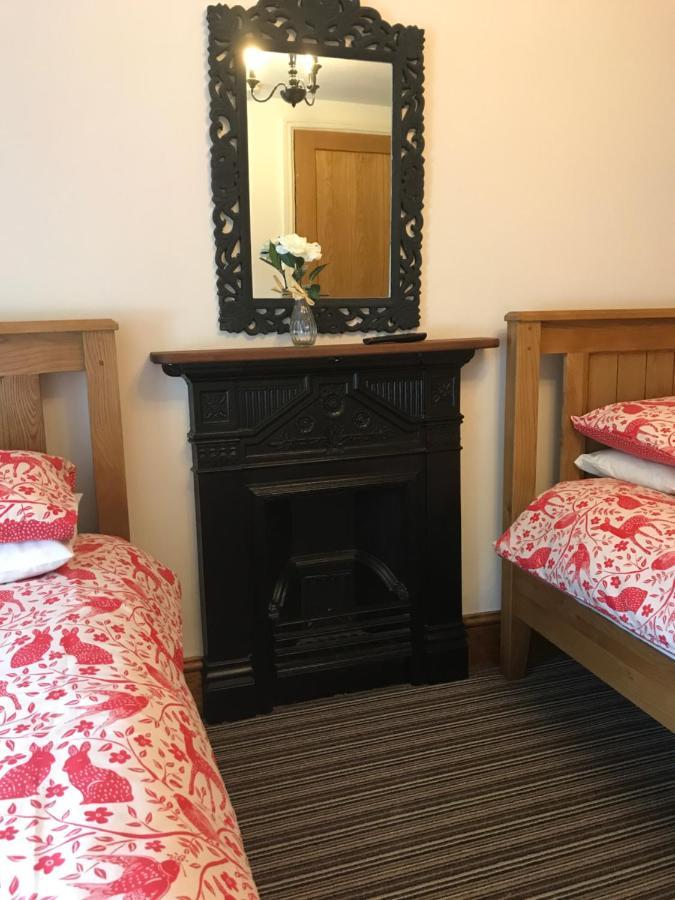 Rheolau Arms Bed and Breakfast Swansea Eksteriør billede